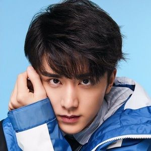 Meet your Posher, Ella